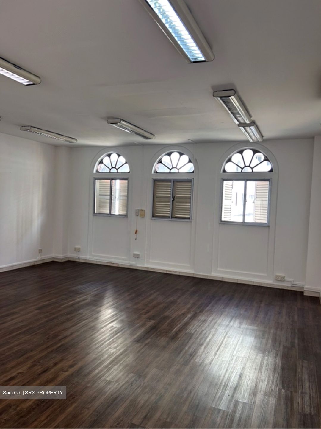 Upper Cross Street (D1), Office #503547711